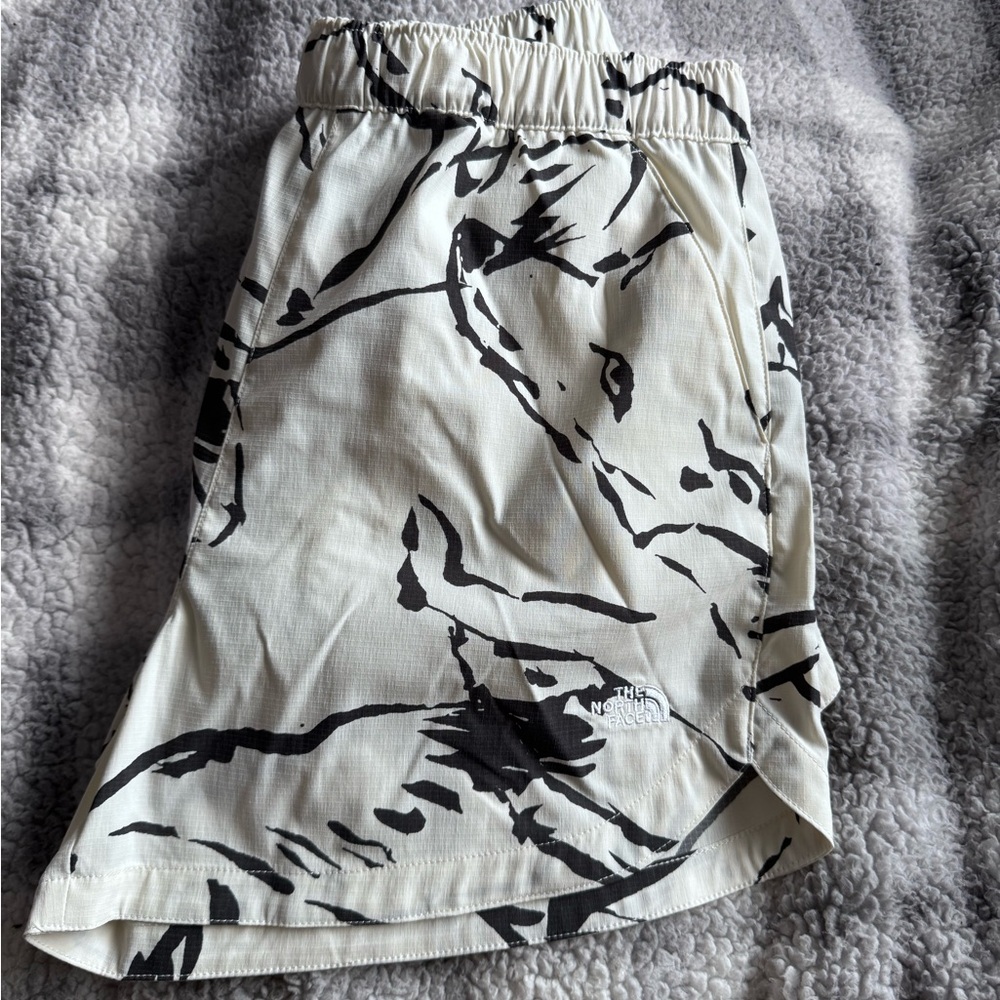 🥳HP NWT🥳 The North Face Women's Class V Pathfinder Pull-On 3" Shorts